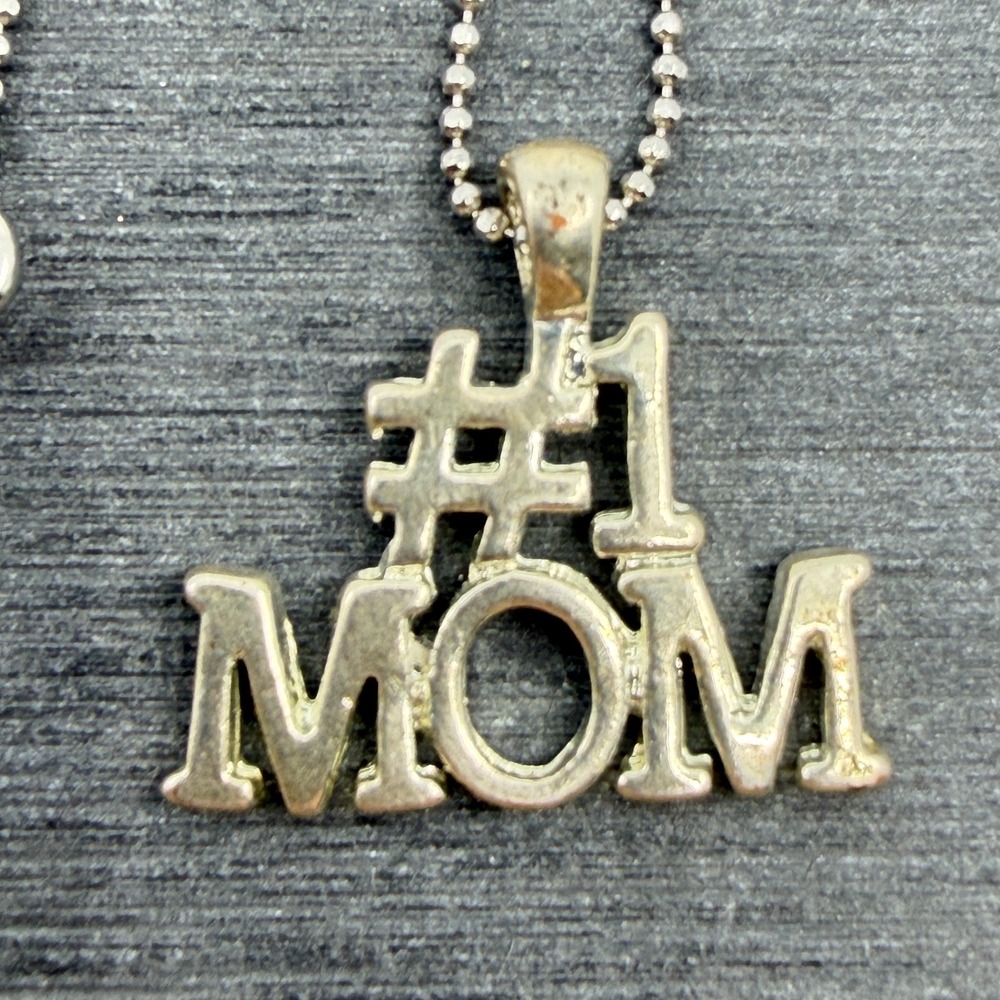 #1 Mom Necklace Silver Tone Pendant Heartfelt Gift Idea Keepsake Casual Jewelry